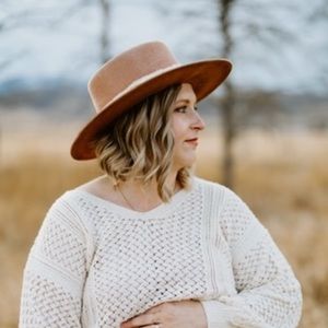 Meet your Posher, Cierra